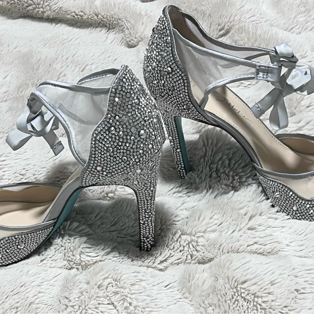 W7.5 Betsey Johnson Rhinestone Stilettos - Picture 3 of 14
